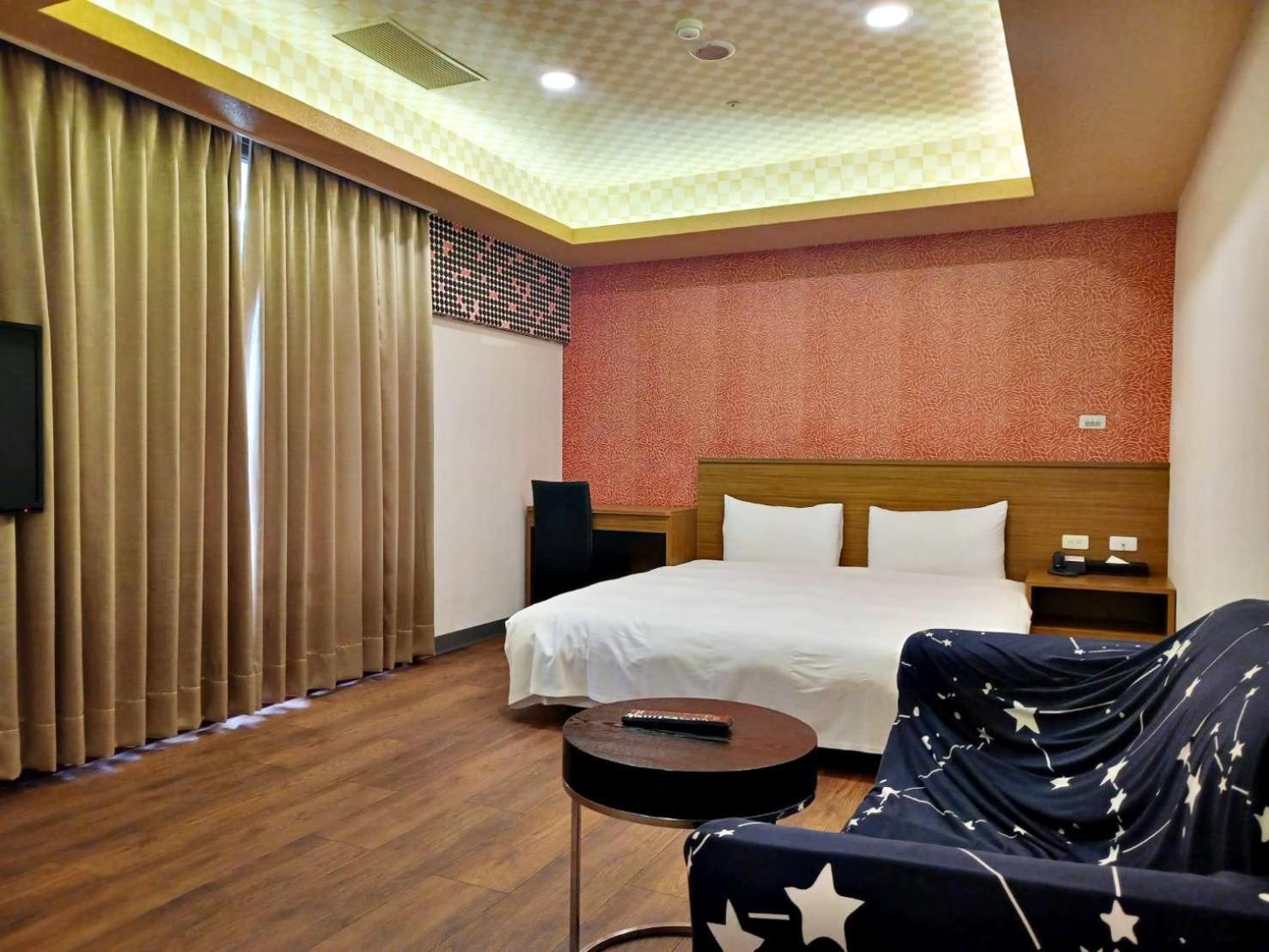 Crystal Hotel Puli Dış mekan fotoğraf